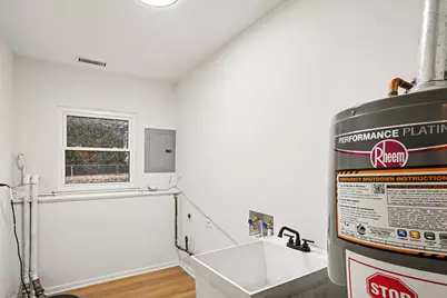 1205 Dover Lane, Elk Grove Village, IL 60007 - Photo 14