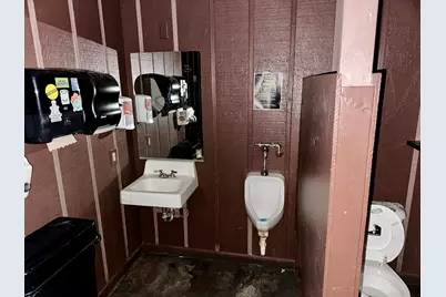 156 E Lincoln Highway, Dekalb, IL 60115 - Photo 8