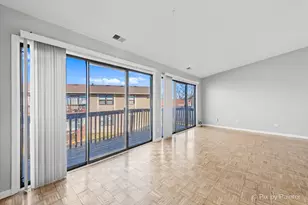 5815 Wilshire Ct, Hanover Park, IL 60133 - Photo 8