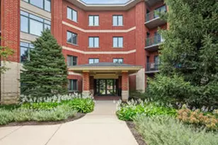 855 E 22nd St, Lombard, IL 60148 - Photo 1