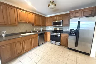 855 E 22nd St, Lombard, IL 60148 - Photo 14