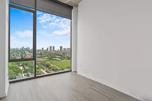 808 N Cleveland Ave, Chicago, IL 60610 - Photo 8