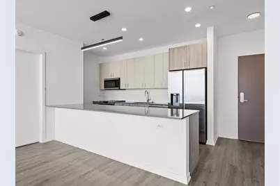 808 N Cleveland Avenue #1712, Chicago, IL 60610 - Photo 2