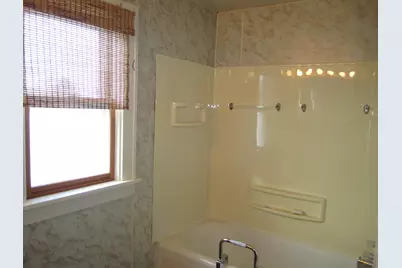 1107 S Main Street, Belvidere, IL 61008 - Photo 16