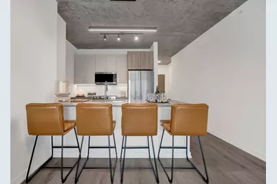 808 N Cleveland Avenue #810, Chicago, IL 60610 - Photo 8