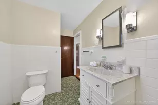 2921 W Gregory St, Chicago, IL 60625 - Photo 20