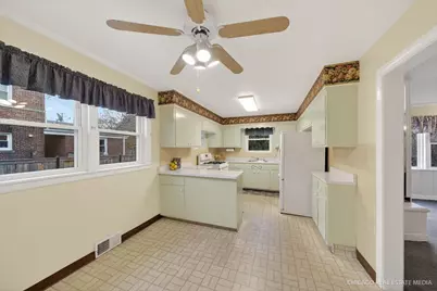 2921 W Gregory Street, Chicago, IL 60625 - Photo 12