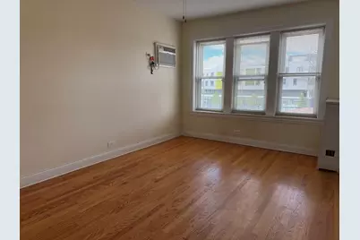 2333 W Farwell Avenue #2S, Chicago, IL 60645 - Photo 6