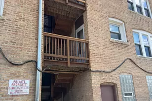 2333 W Farwell Ave, Chicago, IL 60645 - Photo 8