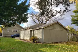 329 S Monterey Ave, Villa Park, IL 60181 - Photo 6