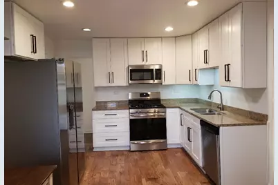 329 S Monterey Avenue, Villa Park, IL 60181 - Photo 8