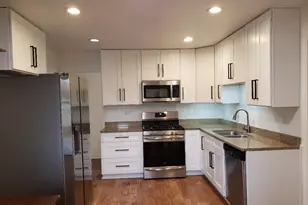 329 S Monterey Ave, Villa Park, IL 60181 - Photo 8