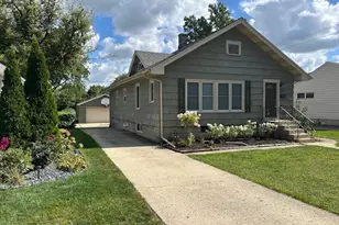 329 S Monterey Ave, Villa Park, IL 60181 - Photo 1
