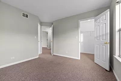 1037 Huntington Drive, Elk Grove Village, IL 60007 - Photo 20