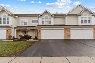 1037 Huntington Dr, Elk Grove Village, IL 60007 - Photo 1