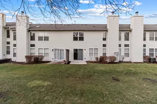 1037 Huntington Dr, Elk Grove Village, IL 60007 - Photo 24
