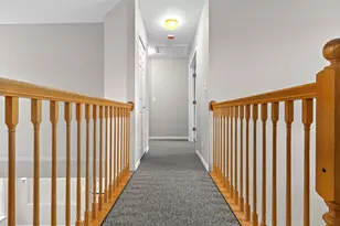 1037 Huntington Dr, Elk Grove Village, IL 60007 - Photo 12