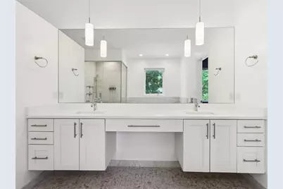 6339 N Leona Avenue, Chicago, IL 60646 - Photo 14