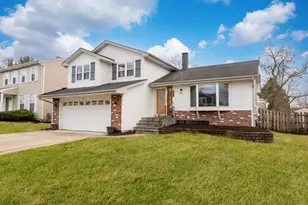 1031 W Shedron Way, Lombard, IL 60148 - Photo 2