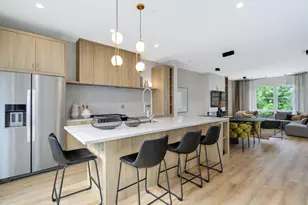 8039 Fir Ct, River Grove, IL 60171 - Photo 8