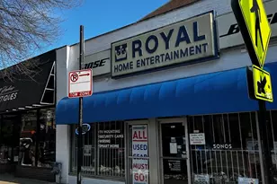 2923 N Broadway Ave, Chicago, IL 60657 - Photo 1