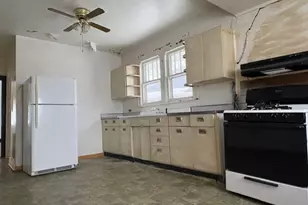 10607 S May St, Chicago, IL 60643 - Photo 6