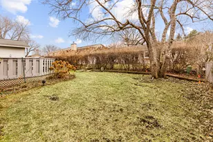 197 Smethwick Rd, Elk Grove Village, IL 60007 - Photo 24