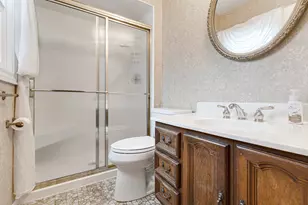 197 Smethwick Rd, Elk Grove Village, IL 60007 - Photo 16