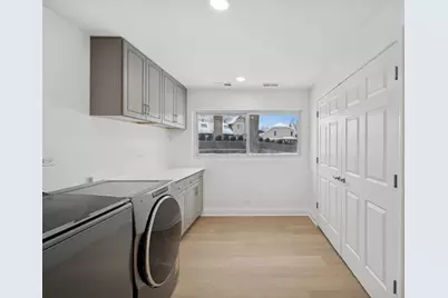 4018 Yorkshire Lane, Northbrook, IL 60062 - Photo 30