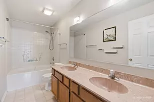 812 Old Checker Rd, Buffalo Grove, IL 60089 - Photo 14