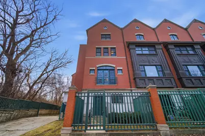 4323 W Peterson Avenue, Chicago, IL 60646 - Photo 1