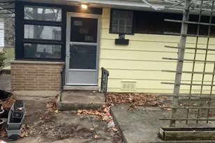 156 Park Pl, Grayslake, IL 60030 - Photo 1