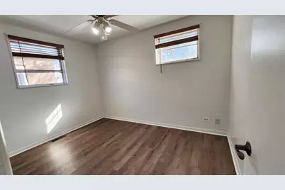 5440 Benton Avenue, Downers Grove, IL 60515 - Photo 10