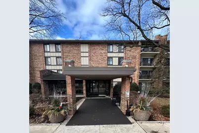 301 Lake Hinsdale Drive #108, Willowbrook, IL 60527 - Photo 1