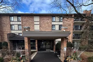 301 Lake Hinsdale Dr, Willowbrook, IL 60527 - Photo 1