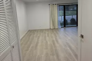 301 Lake Hinsdale Dr, Willowbrook, IL 60527 - Photo 14