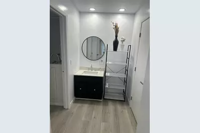 301 Lake Hinsdale Drive #108, Willowbrook, IL 60527 - Photo 28