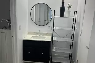 301 Lake Hinsdale Dr, Willowbrook, IL 60527 - Photo 28