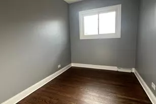 9463 Niles Center Rd, Skokie, IL 60076 - Photo 10