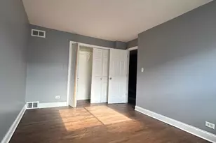 9463 Niles Center Rd, Skokie, IL 60076 - Photo 12