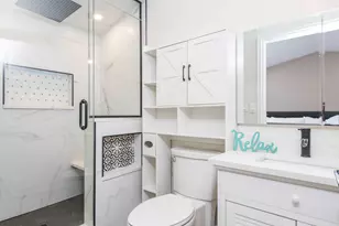 38569 N Sheridan Rd, Beach Park, IL 60087 - Photo 16