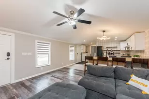 38569 N Sheridan Rd, Beach Park, IL 60087 - Photo 4