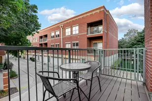 1150 E 46th St, Chicago, IL 60653 - Photo 12