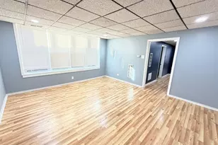 2717 W Peterson Ave, Chicago, IL 60659 - Photo 8