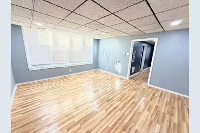 2717 W Peterson Avenue #2, Chicago, IL 60659 - Photo 8