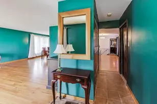 858 Academy Ave, Matteson, IL 60443 - Photo 2