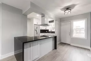 1121 E 82nd Pl, Chicago, IL 60619 - Photo 6