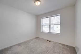 4138 Irving Rd, Aurora, IL 60504 - Photo 32