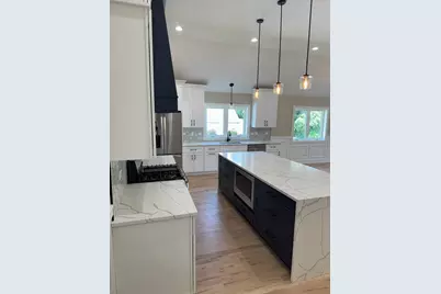 4951 W 86th Street, Burbank, IL 60459 - Photo 4