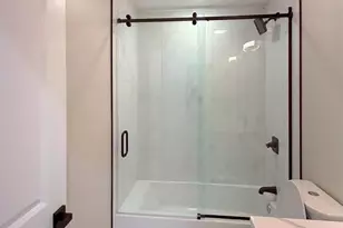 4951 W 86th St, Burbank, IL 60459 - Photo 12